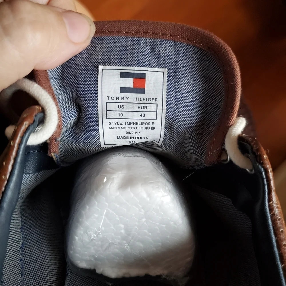 Tommy Hilfiger Mens Shoe